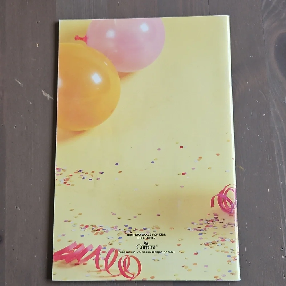 Set of 3 Party Cake Decorating Books